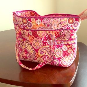 Vera Bradley large weekend tote